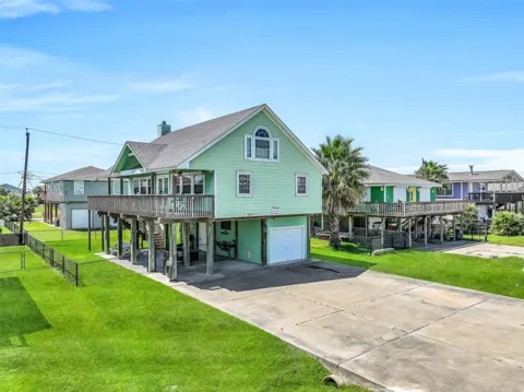 4018 Reeves Drive