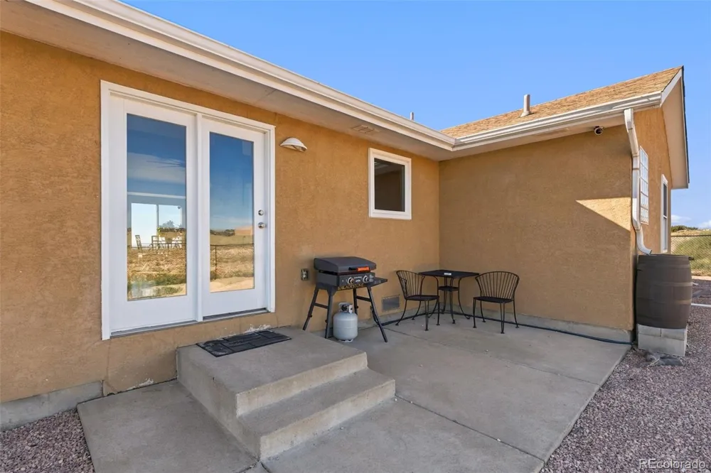 1689 Calle Rosa Place Pueblo West, CO 81007