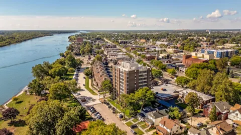 20 Chestnut #403 & 404