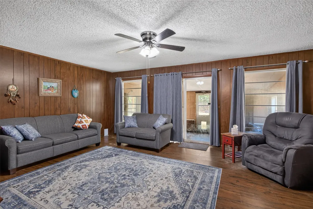 4088 S 4356 Pryor, OK 74361