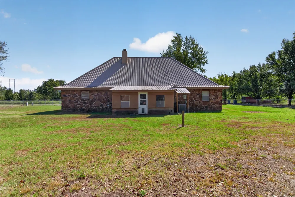 4088 S 4356 Pryor, OK 74361
