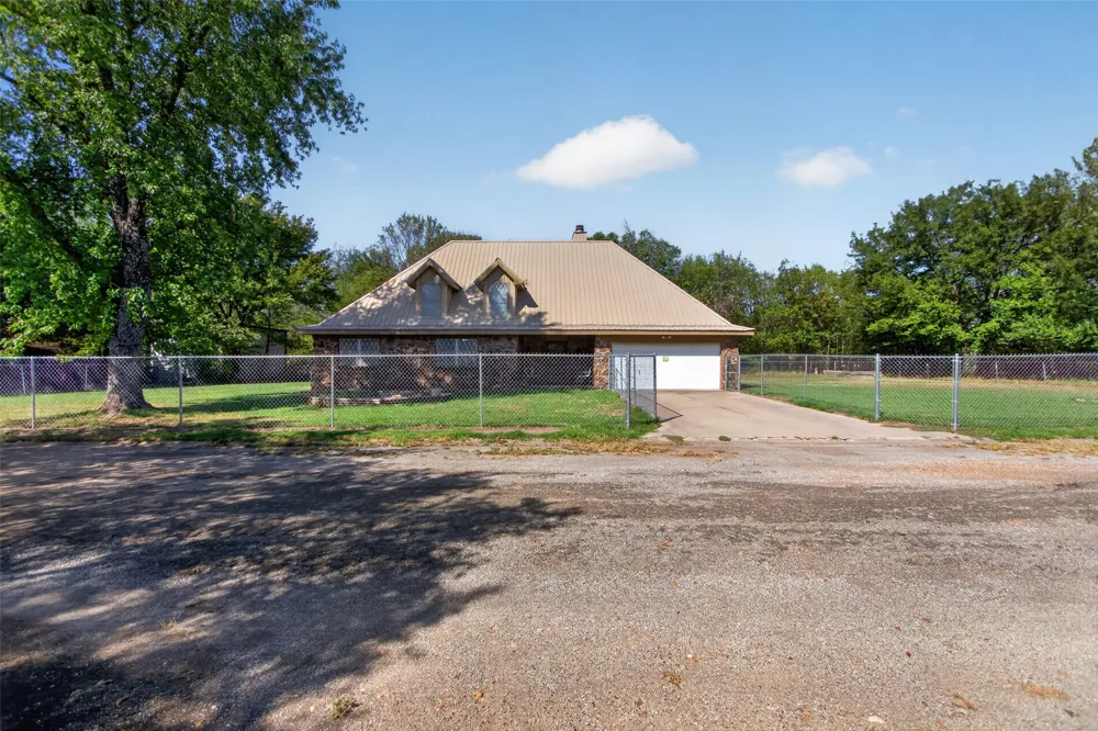 4088 S 4356 Pryor, OK 74361