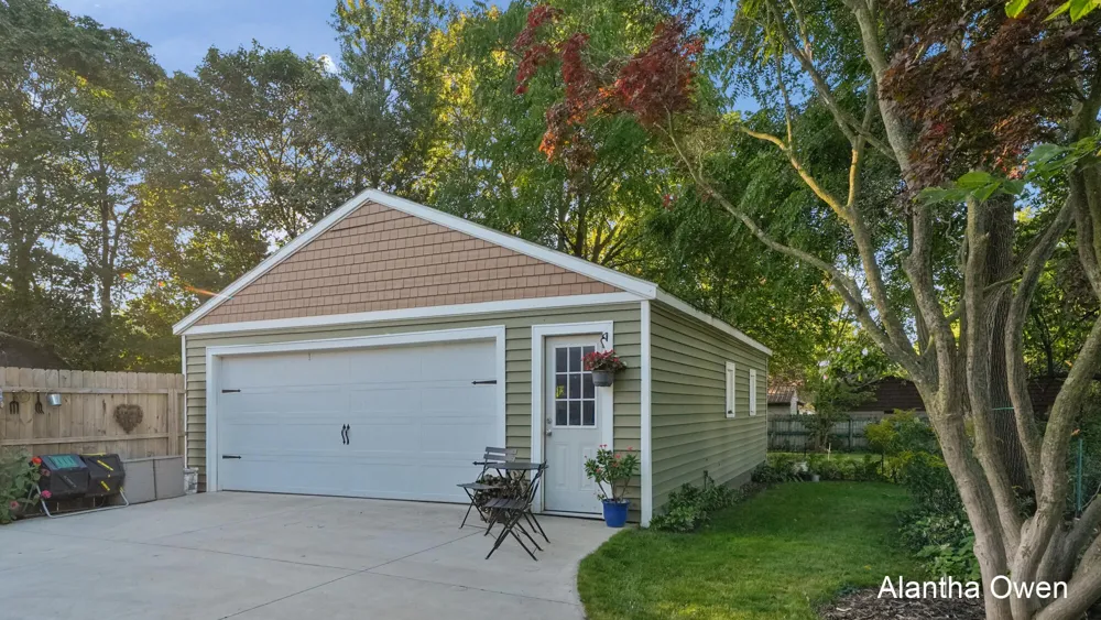 2205 W Main Street Kalamazoo Charter Township, MI 49006