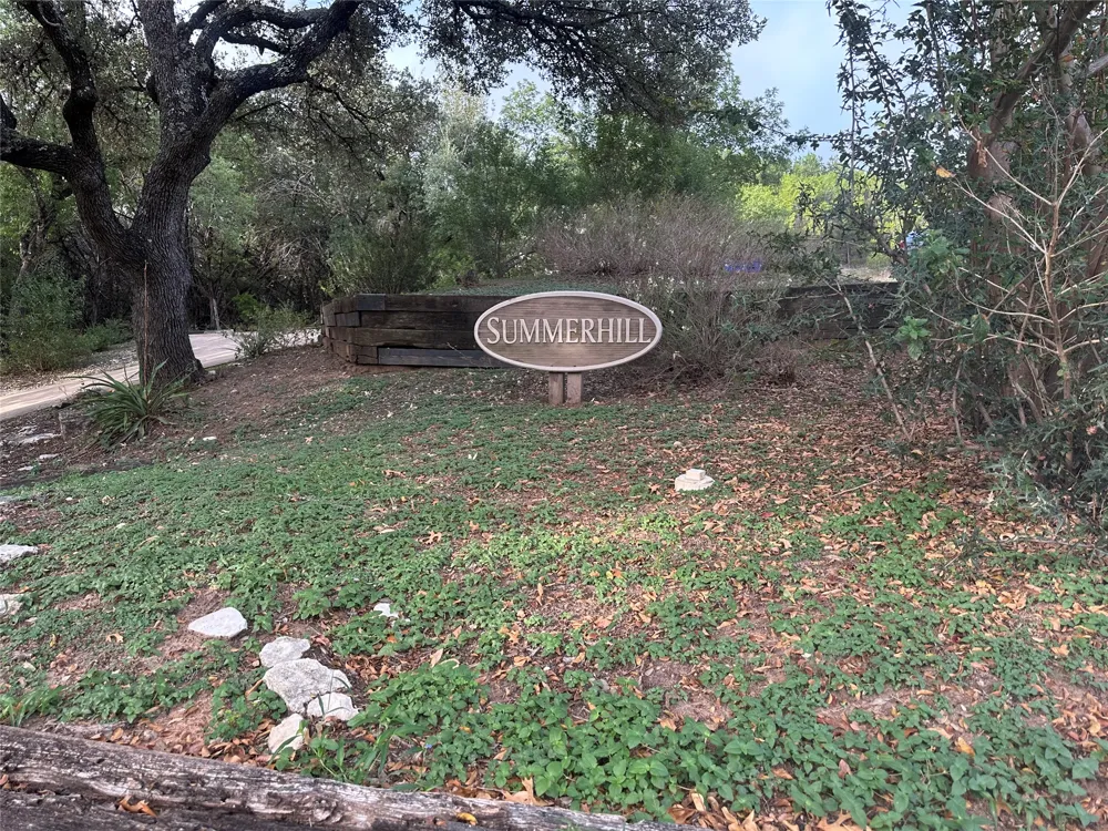 7107 Silver Dale Drive #B Austin, TX 78736
