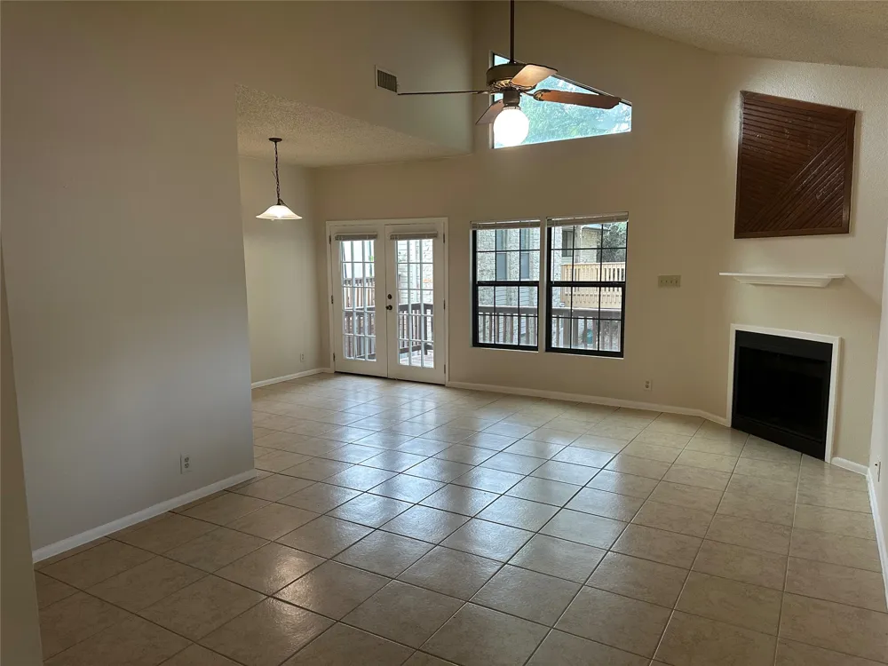 7107 Silver Dale Drive #B Austin, TX 78736