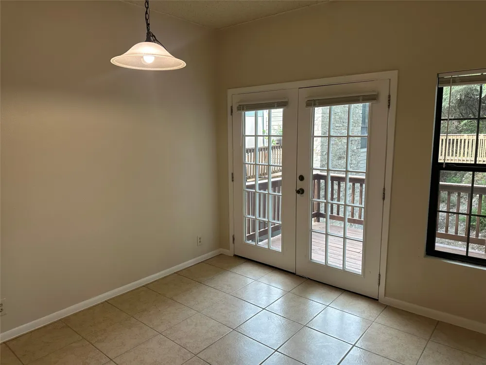 7107 Silver Dale Drive #B Austin, TX 78736