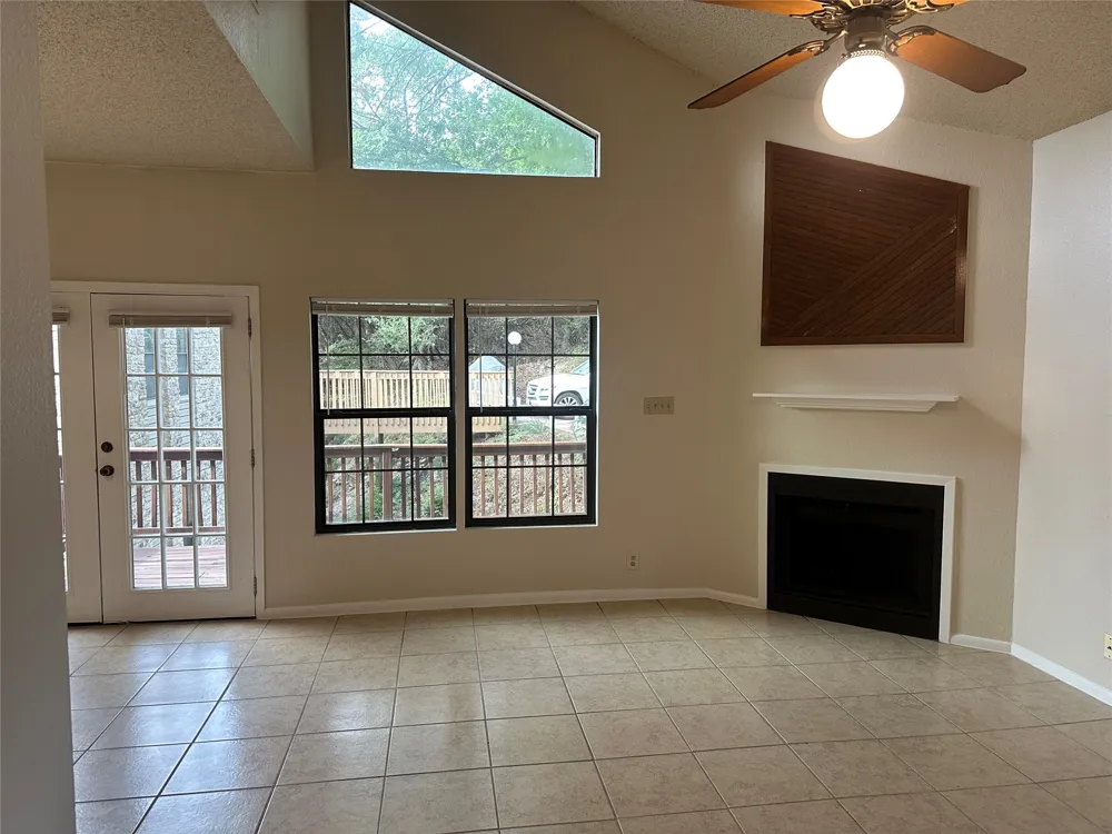 7107 Silver Dale Drive #B Austin, TX 78736