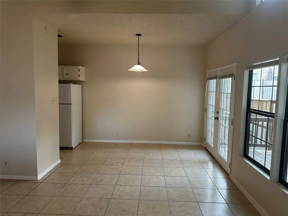 7107 Silver Dale Drive #B Austin, TX 78736