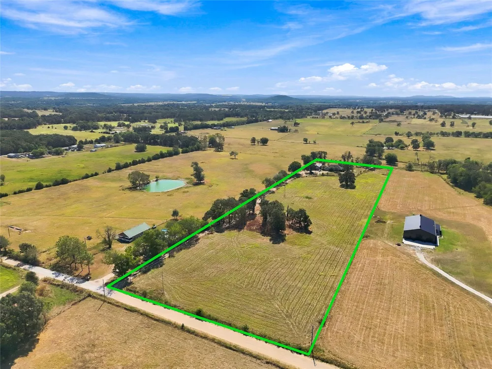 472732 E 650 ROAD Watts, OK 74964