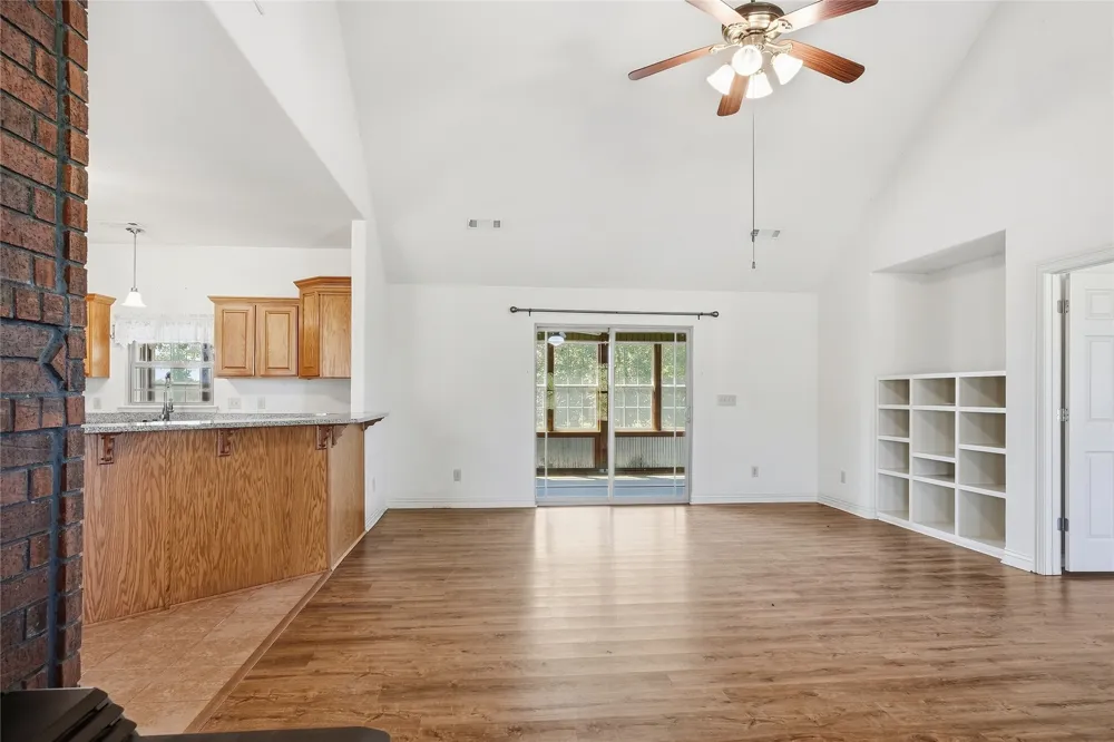 472732 E 650 ROAD Watts, OK 74964