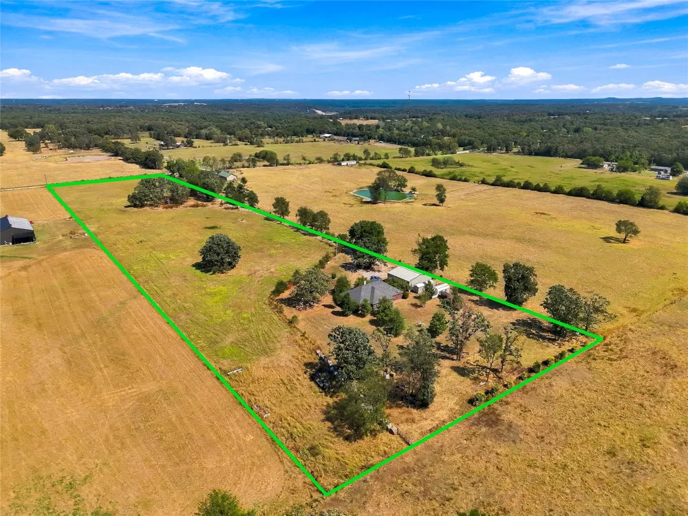 472732 E 650 ROAD Watts, OK 74964