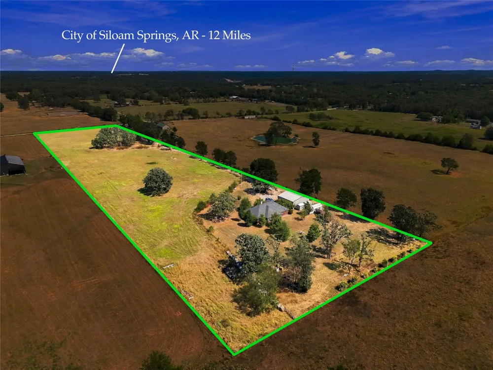 472732 E 650 ROAD Watts, OK 74964