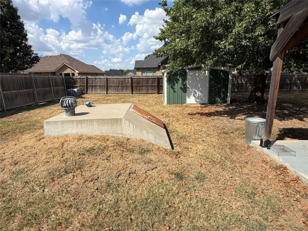 2708 Little John Drive Durant, OK 74701