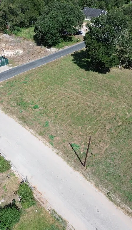 601 Universal Street #B Navasota, TX 77868
