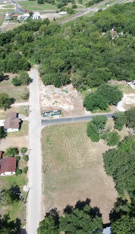601 Universal Street #B Navasota, TX 77868