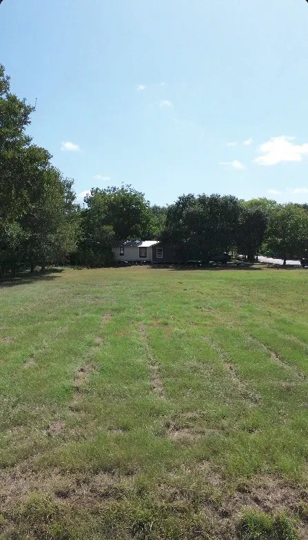 601 Universal Street #B Navasota, TX 77868