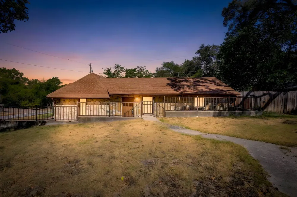 6940 Hatch Road Fort Worth, TX 76135