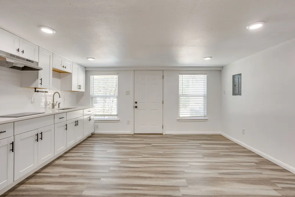 6940 Hatch Road Fort Worth, TX 76135