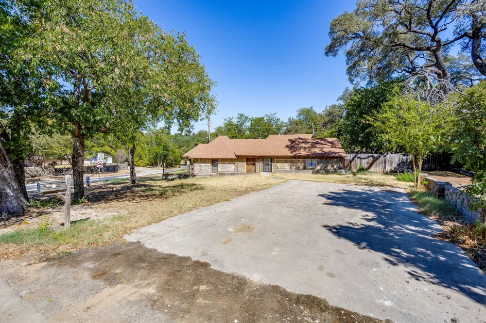 6940 Hatch Road Fort Worth, TX 76135