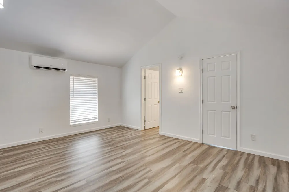 6940 Hatch Road Fort Worth, TX 76135