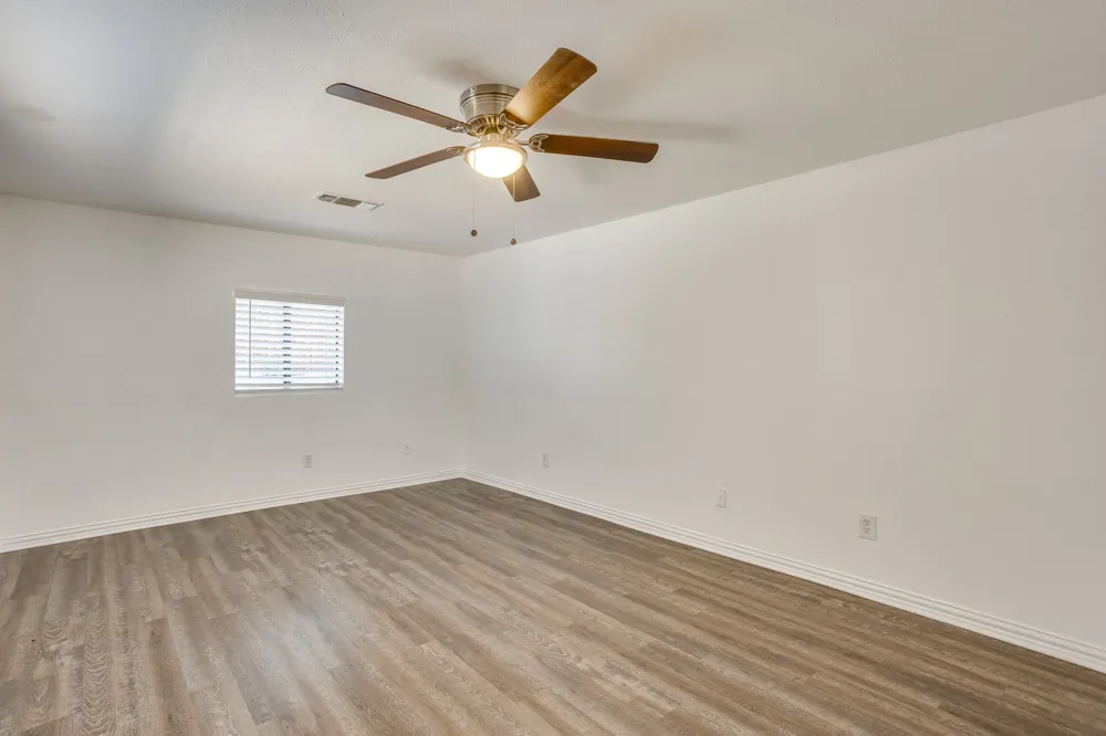 6940 Hatch Road Fort Worth, TX 76135