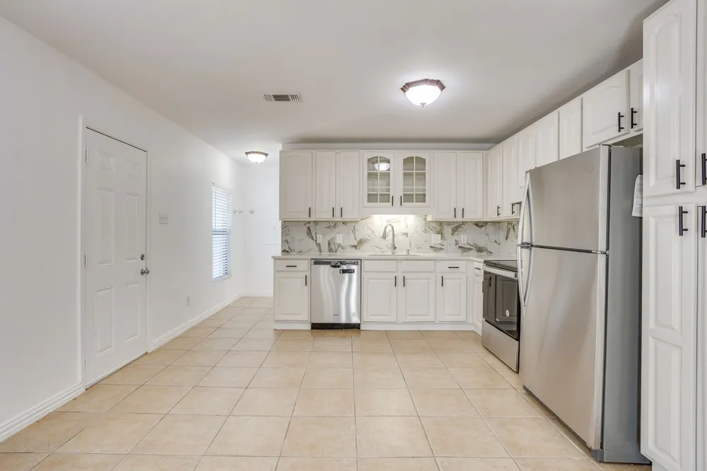 6940 Hatch Road Fort Worth, TX 76135