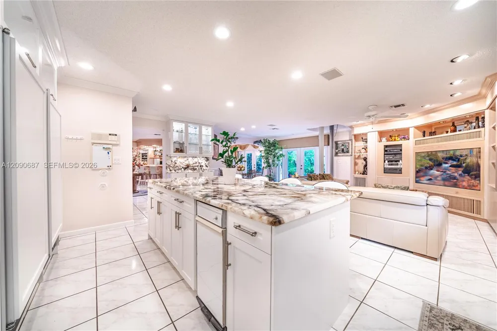 15935 NW 82nd Ct Miami Lakes, FL 33016