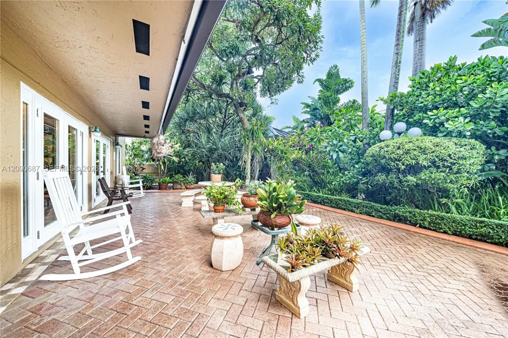 15935 NW 82nd Ct Miami Lakes, FL 33016