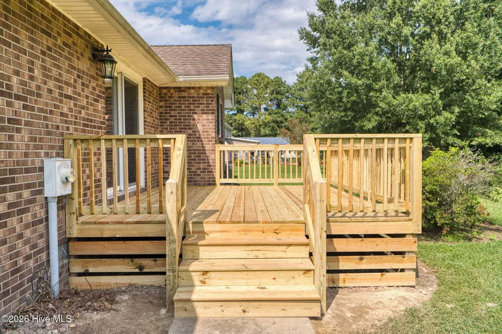 1600 Darian Drive Elizabeth City, NC 27909