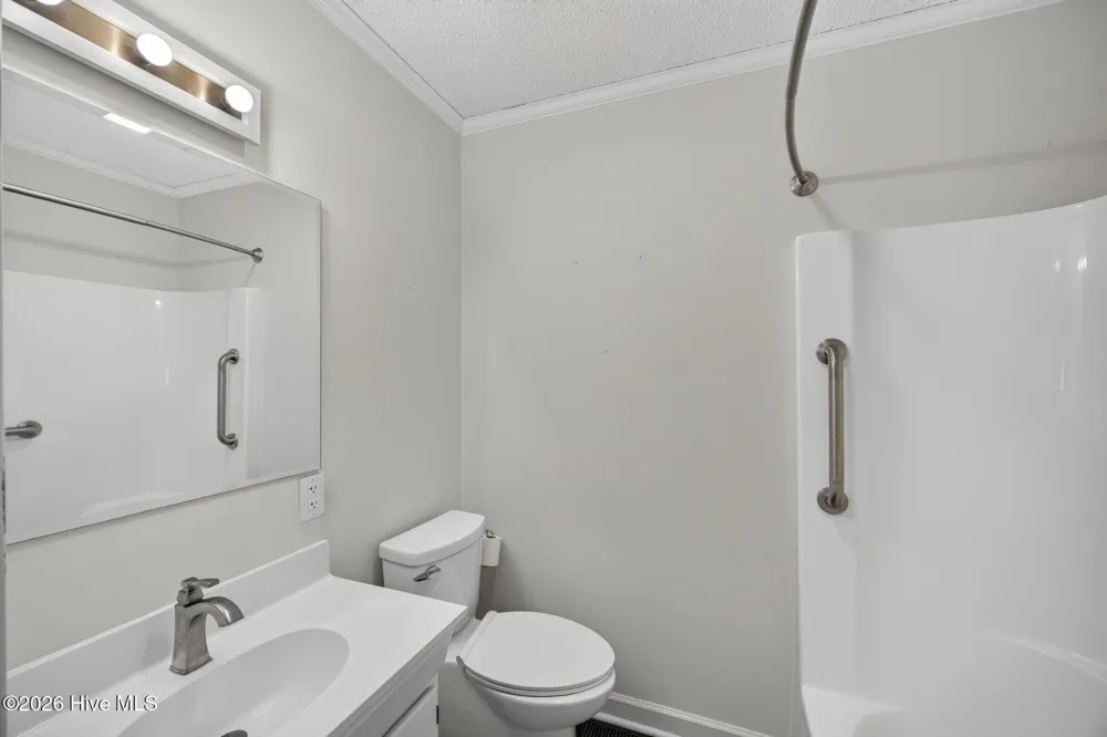 1600 Darian Drive Elizabeth City, NC 27909