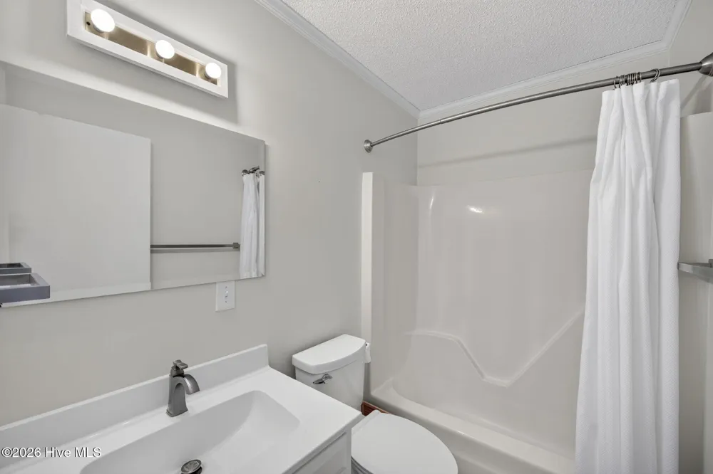 1600 Darian Drive Elizabeth City, NC 27909