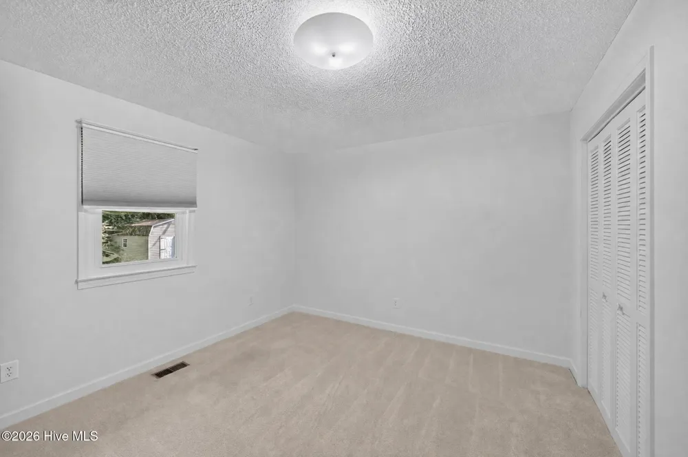 1600 Darian Drive Elizabeth City, NC 27909