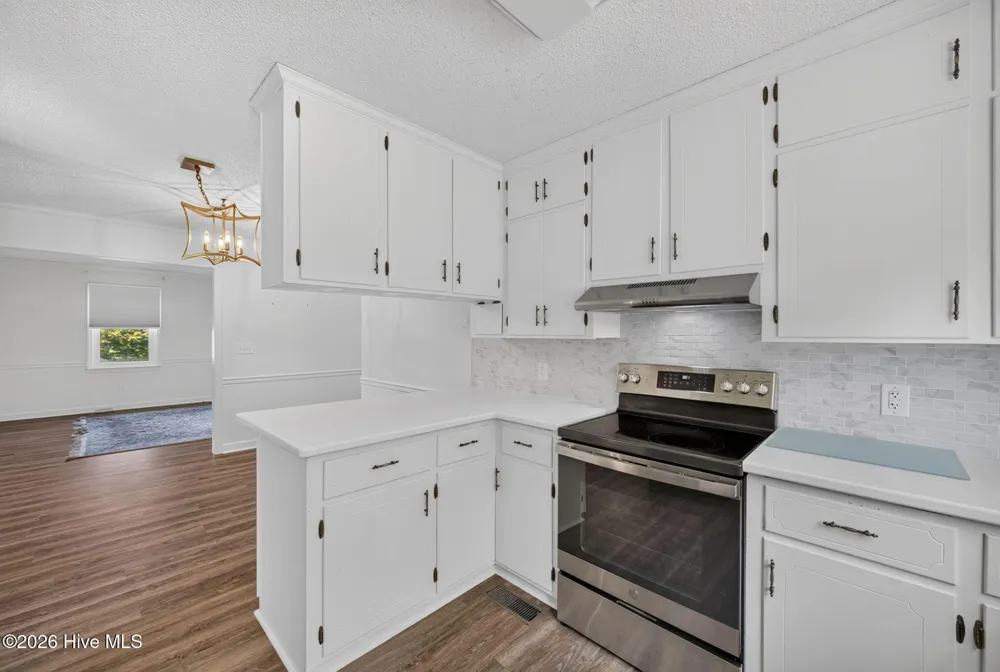 1600 Darian Drive Elizabeth City, NC 27909