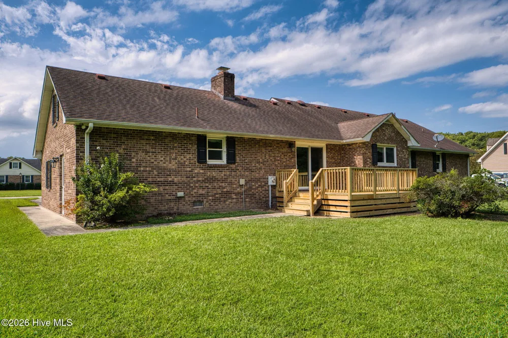 1600 Darian Drive Elizabeth City, NC 27909