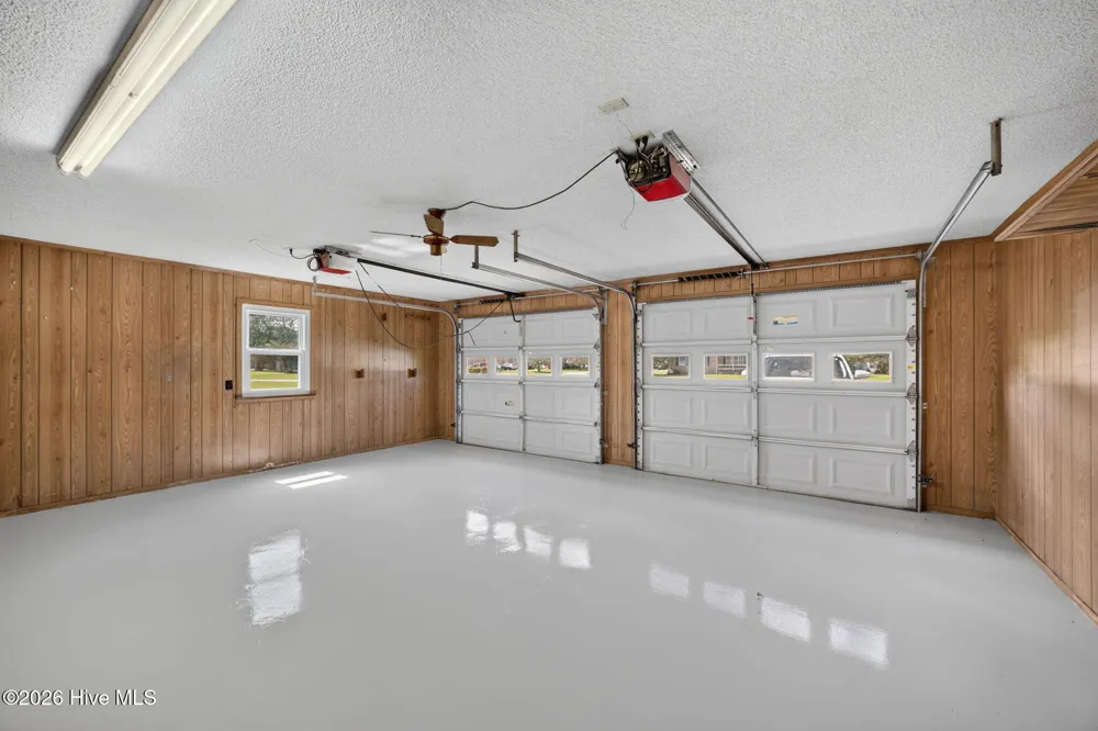 1600 Darian Drive Elizabeth City, NC 27909