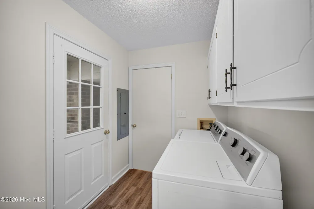 1600 Darian Drive Elizabeth City, NC 27909