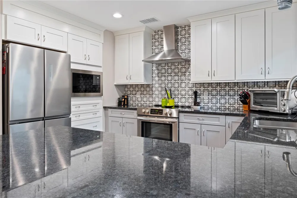 3714 CARROLLBROOK ROAD Tampa, FL 33618