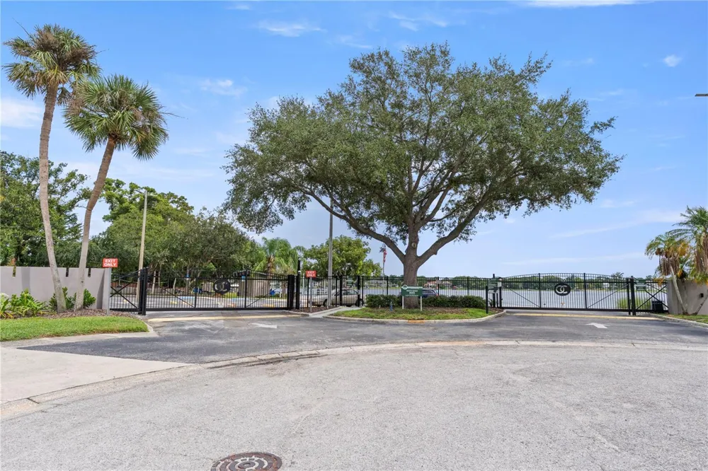 3714 CARROLLBROOK ROAD Tampa, FL 33618