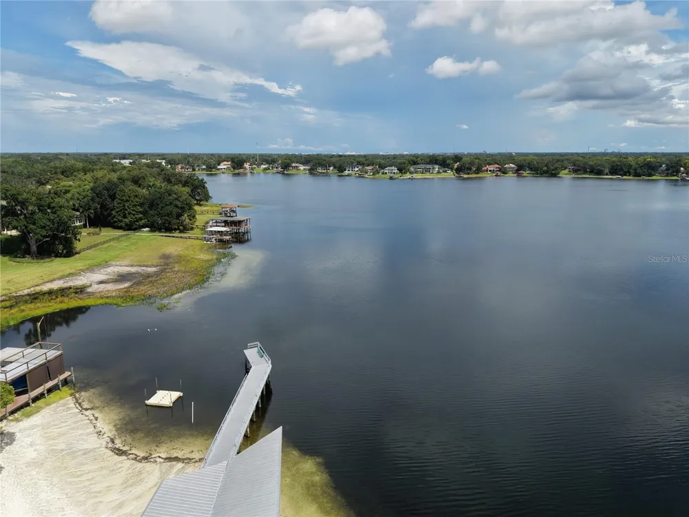 3714 CARROLLBROOK ROAD Tampa, FL 33618