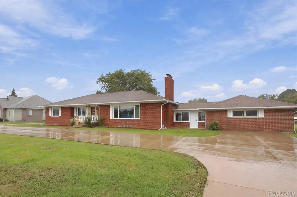 5353 18 Mile Road Sterling Heights City, MI 48314