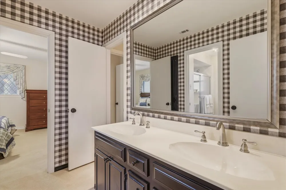 15922 Windy Meadow Drive Dallas, TX 75248