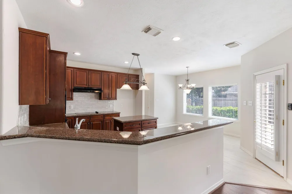 17806 W Copper Lakes Drive Houston, TX 77095