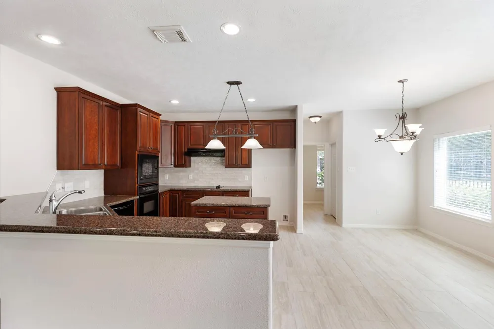 17806 W Copper Lakes Drive Houston, TX 77095