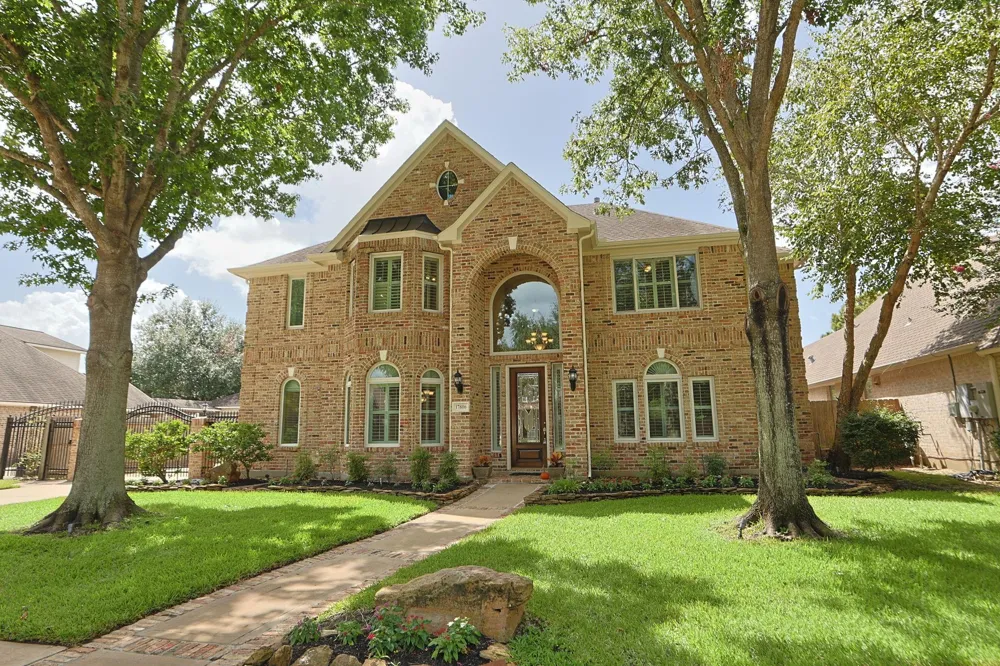 17806 W Copper Lakes Drive Houston, TX 77095