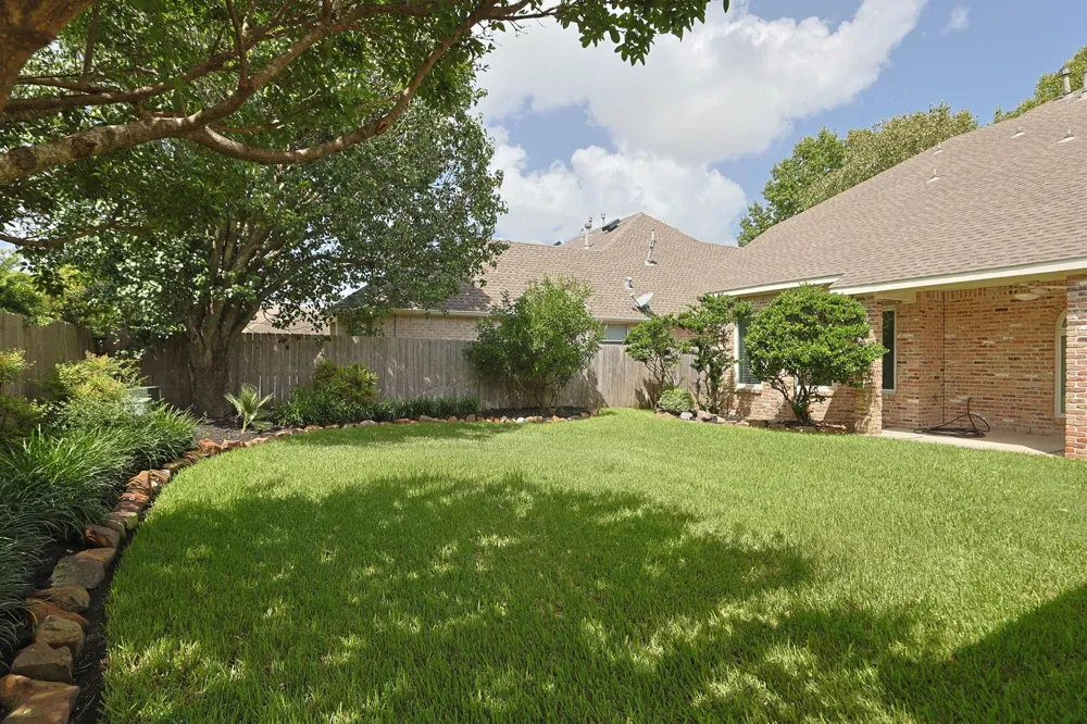 17806 W Copper Lakes Drive Houston, TX 77095
