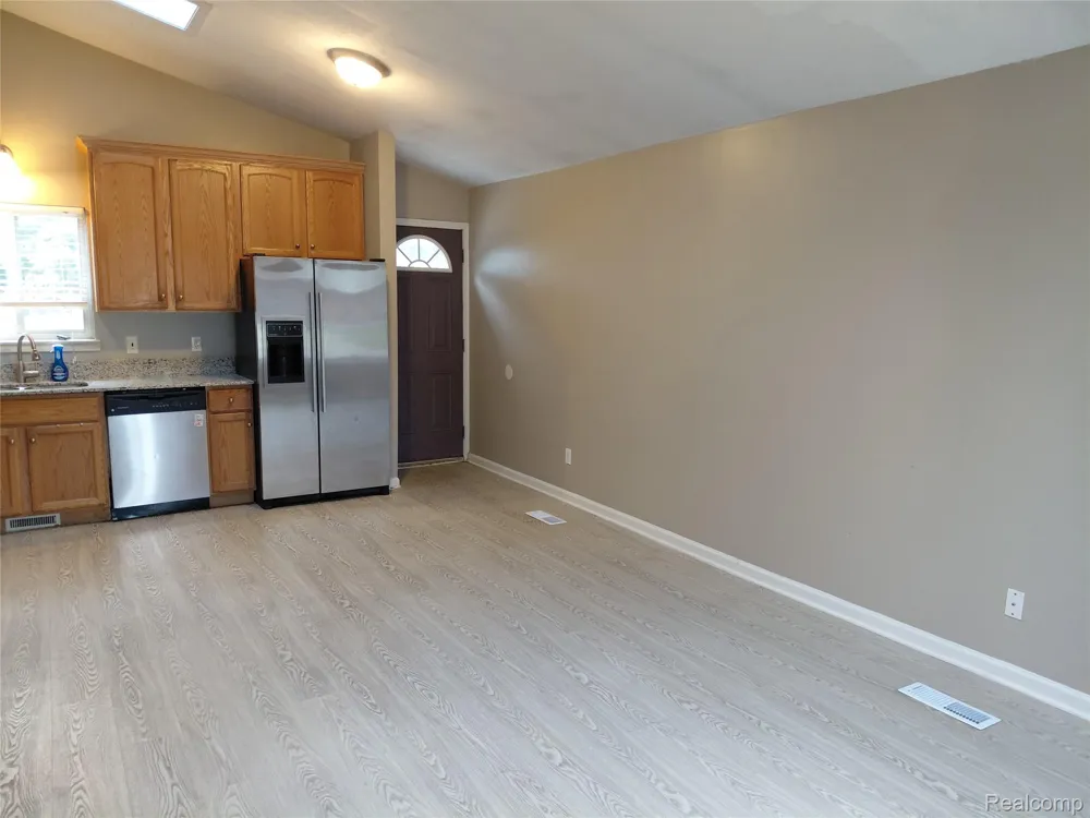 30933 Grandview Avenue Westland City, MI 48186