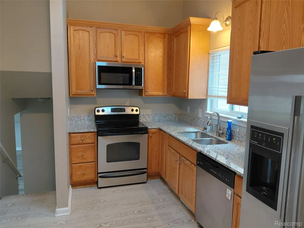 30933 Grandview Avenue Westland City, MI 48186