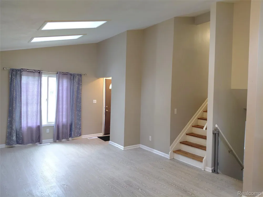 30933 Grandview Avenue Westland City, MI 48186
