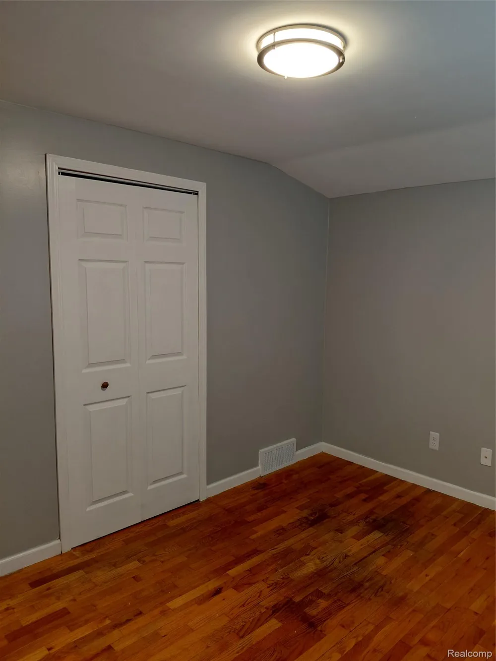 30933 Grandview Avenue Westland City, MI 48186