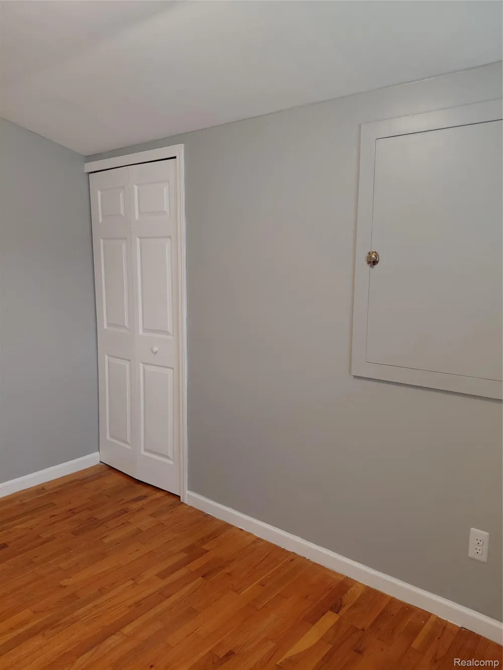 30933 Grandview Avenue Westland City, MI 48186